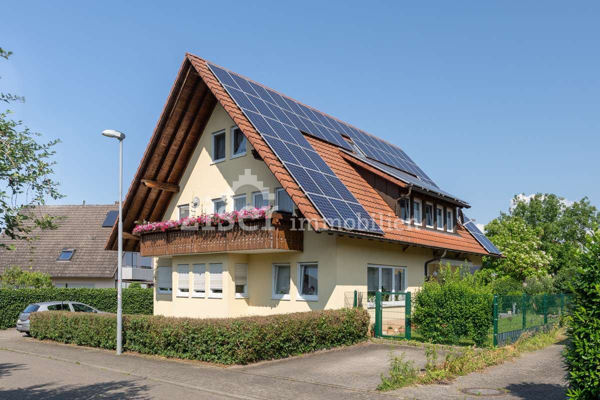 Kapitalanleger gesucht! - Mehrfamilienhaus mit 4 Parteien in Endingen