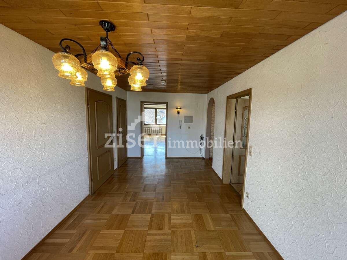 *Reserviert* Attraktive, bezugsfreie 4-Zimmer-Wohnung im Obergeschoss!