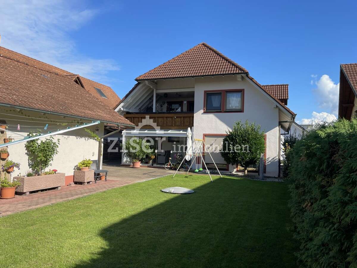 *RESERVIERT* Charmantes Dreifamilienhaus in Wyhl