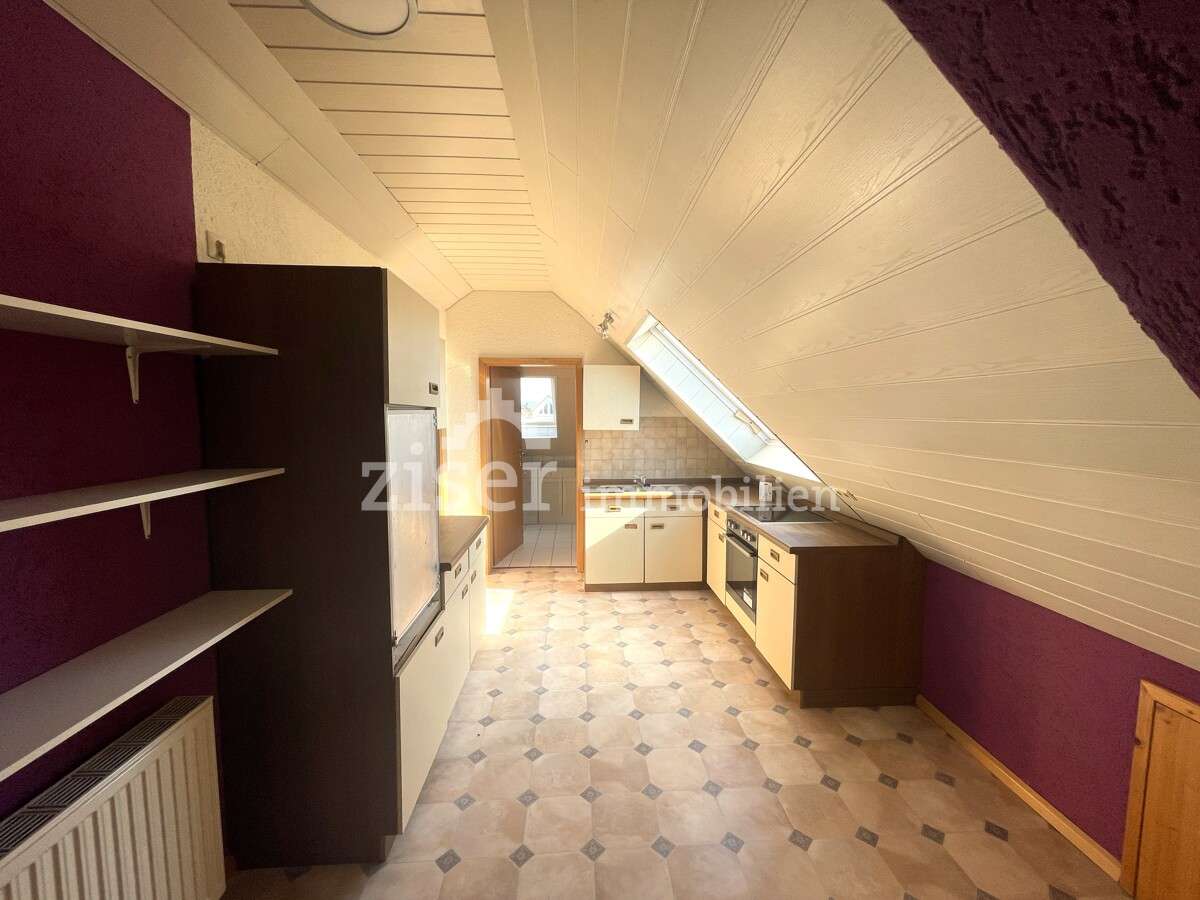 Küchenzeile Dachspitz
