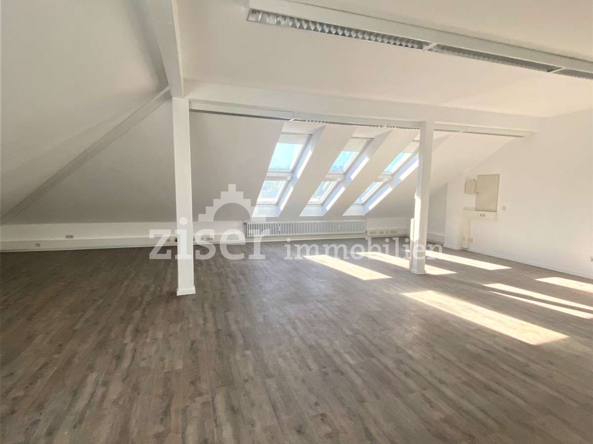 Attraktive Gewerberäume im Dachgeschoss
-Gewerbepark Denzlingen-